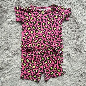 Posh Peanut Calista Bright Pink Leopard Short Sleeve Short Pajamas| Size 18-24M